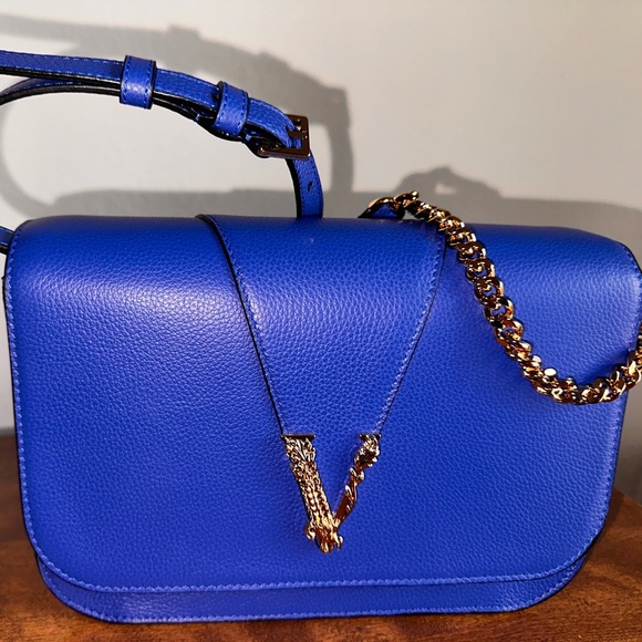 Versace Virtus bag ! 💯 Authentic! - Picture 2 of 6